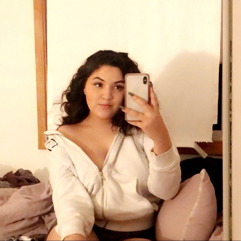 Meet your Posher, Kateri